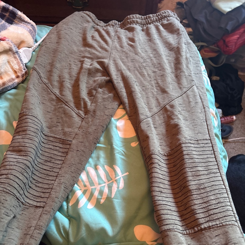 Sweat pants